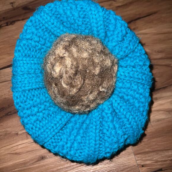 Trendy Blue Fuzzy Lined Fur Pom Winter C.C  Exclusives Beanie One Size - Picture 6 of 7